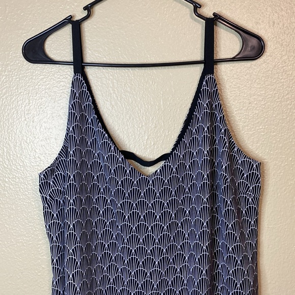 Pinch Scallop V Neck Dress - Picture 2 of 5